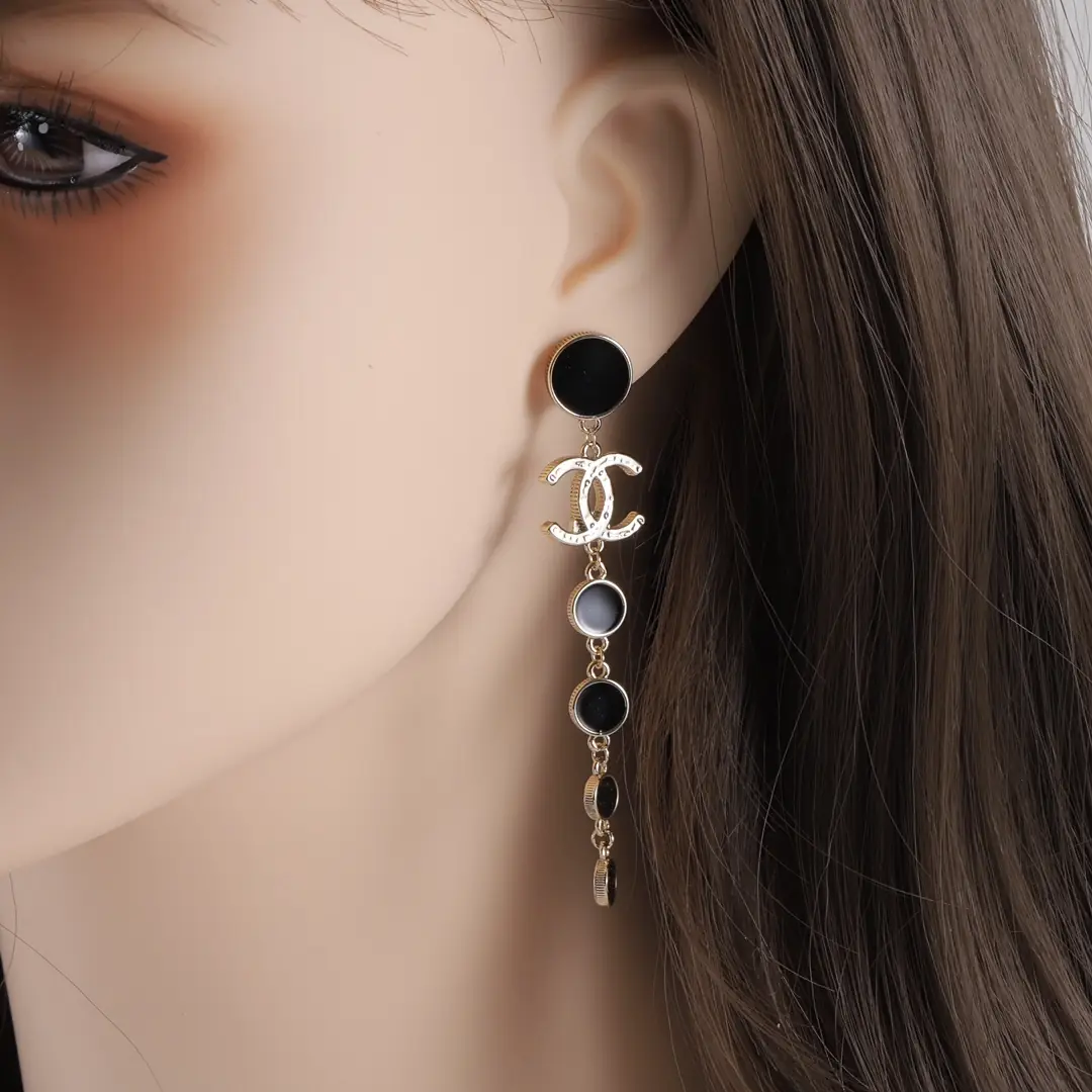 YM10 Chanel Earrings 40$ gallery