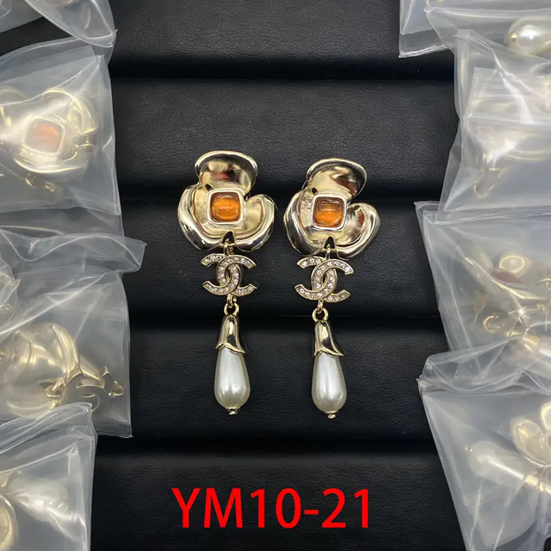 YM10 Chanel Earrings 40$ gallery