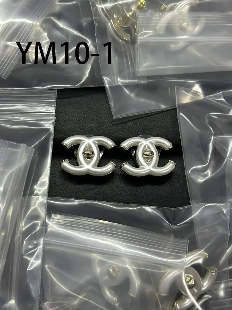 YM10 Chanel Earrings 40$ gallery