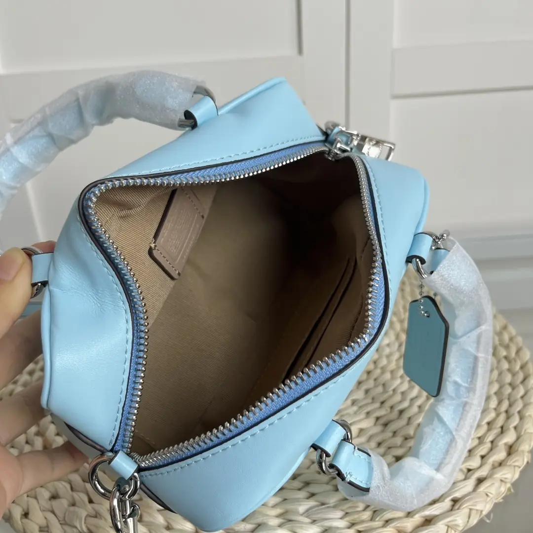 YM50 Coach Satchel Bag 60$ gallery