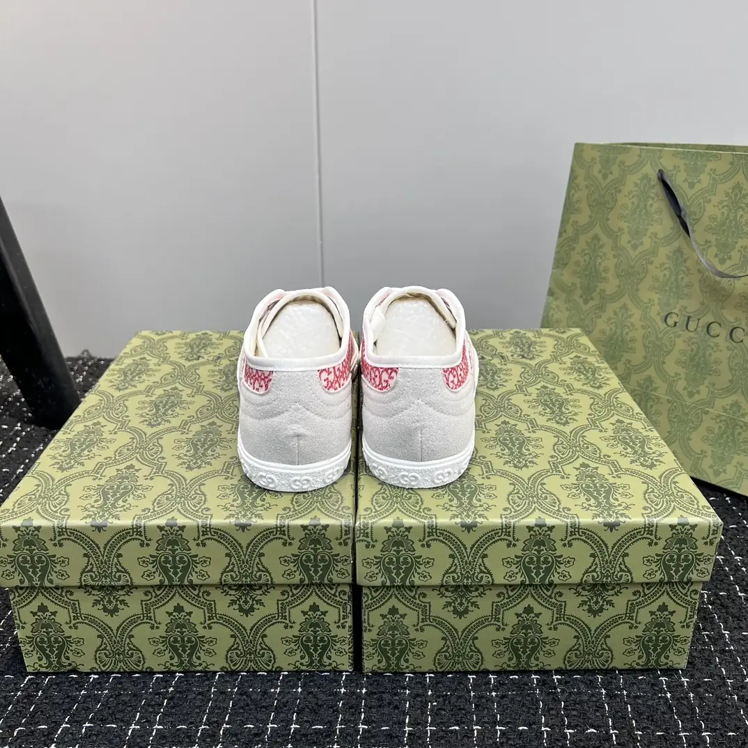 YM51 Gucci canvas casual shoes 60$ gallery