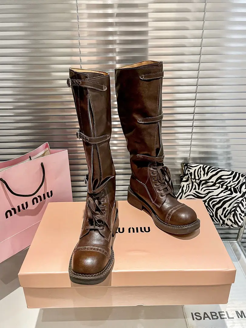 YM59  miumiu Boots 80$ gallery