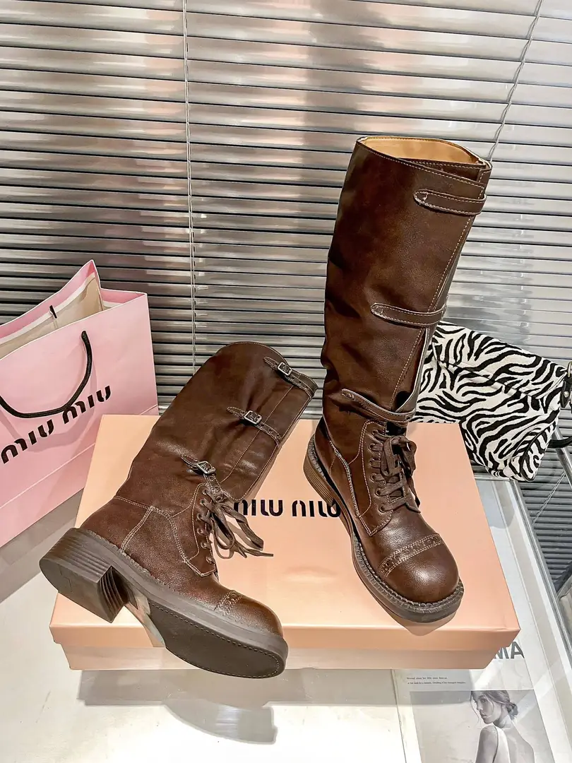 YM59  miumiu Boots 80$ gallery