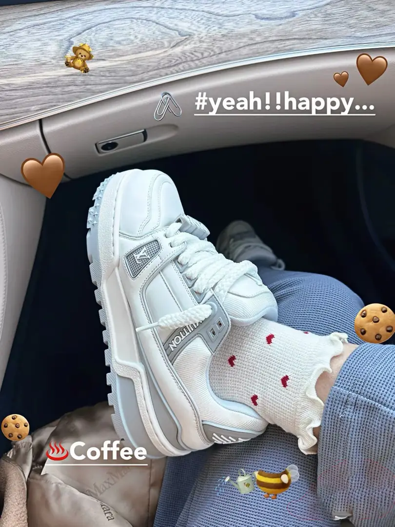 YM66 LV casual board chubby trainer shoes 80$ gallery