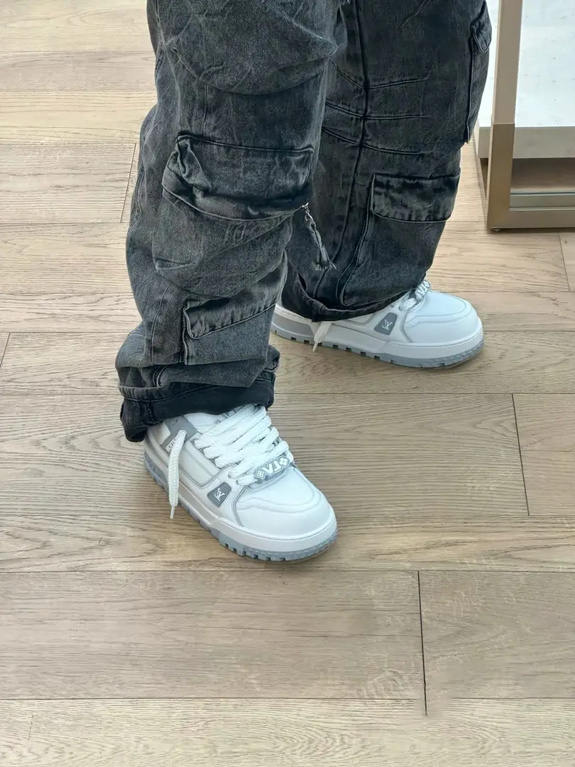 YM66 LV casual board chubby trainer shoes 80$ gallery