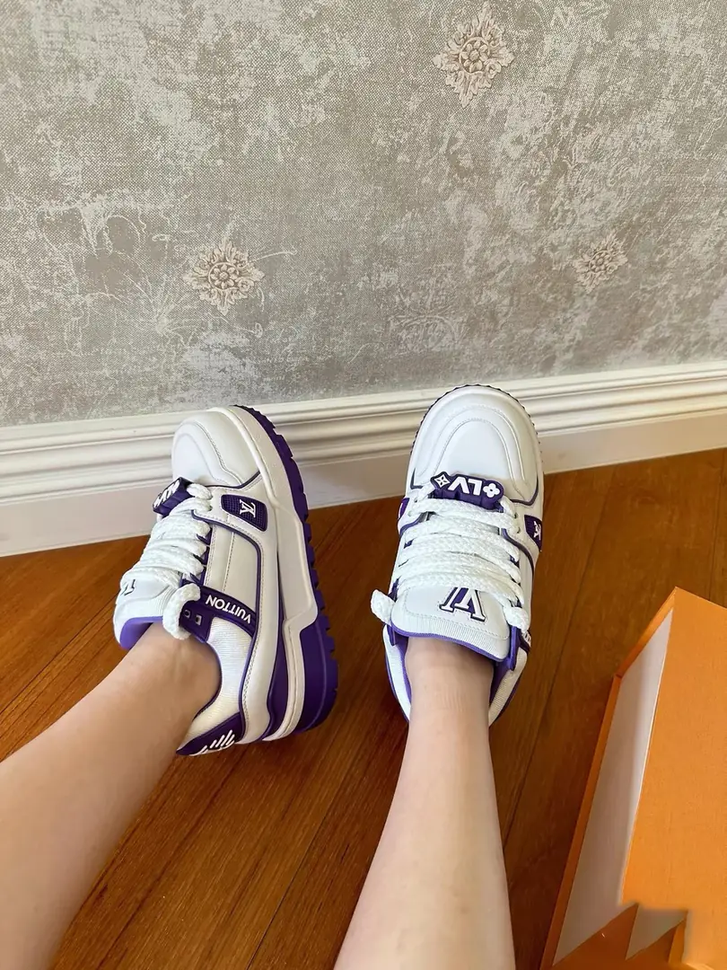 YM66 LV casual board chubby trainer shoes 80$ gallery