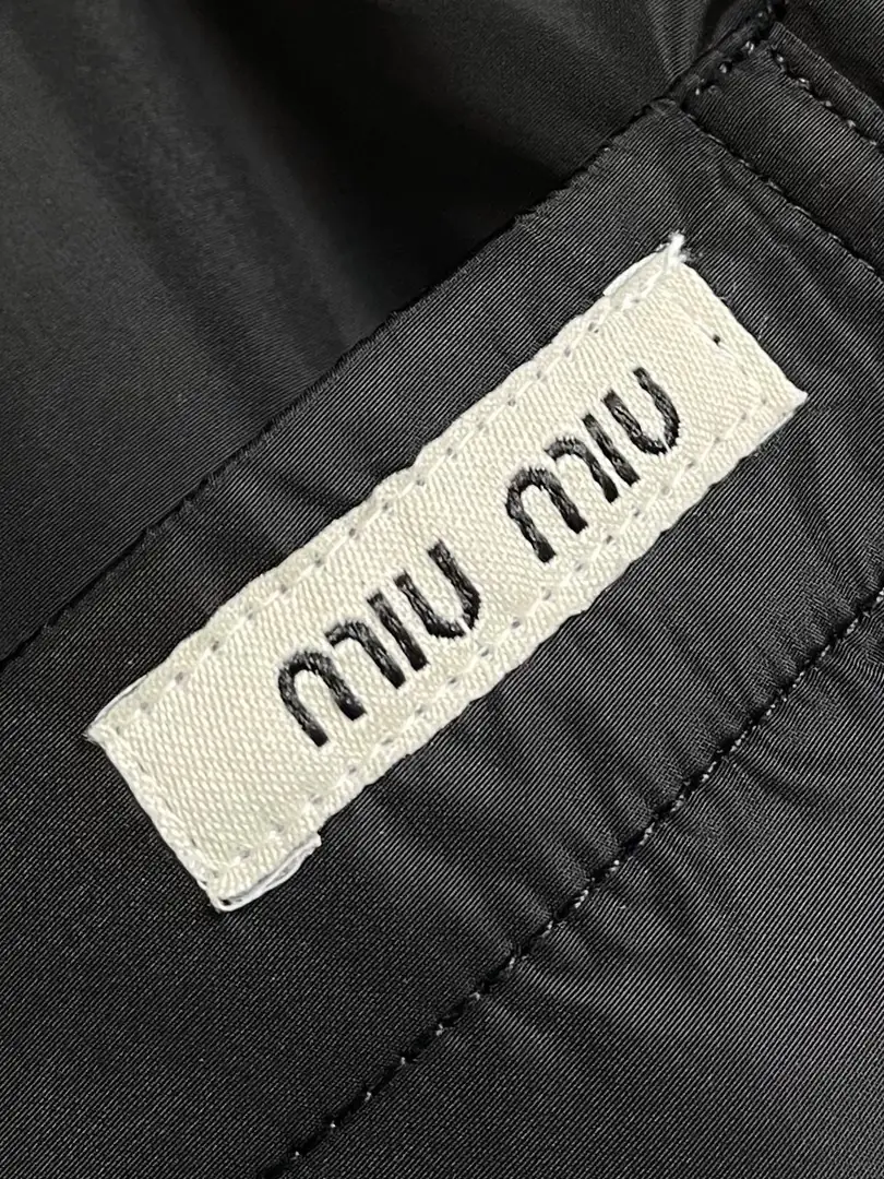 YM69 MIUMIU casual shorts clothing83$ gallery