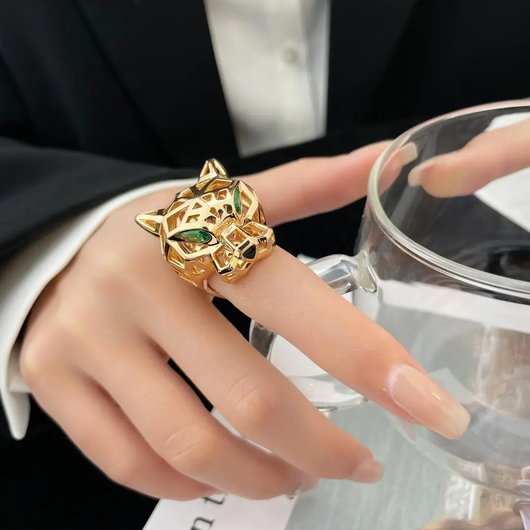 YM72 Cartier Leopard Head Hollow Ring 53$ gallery