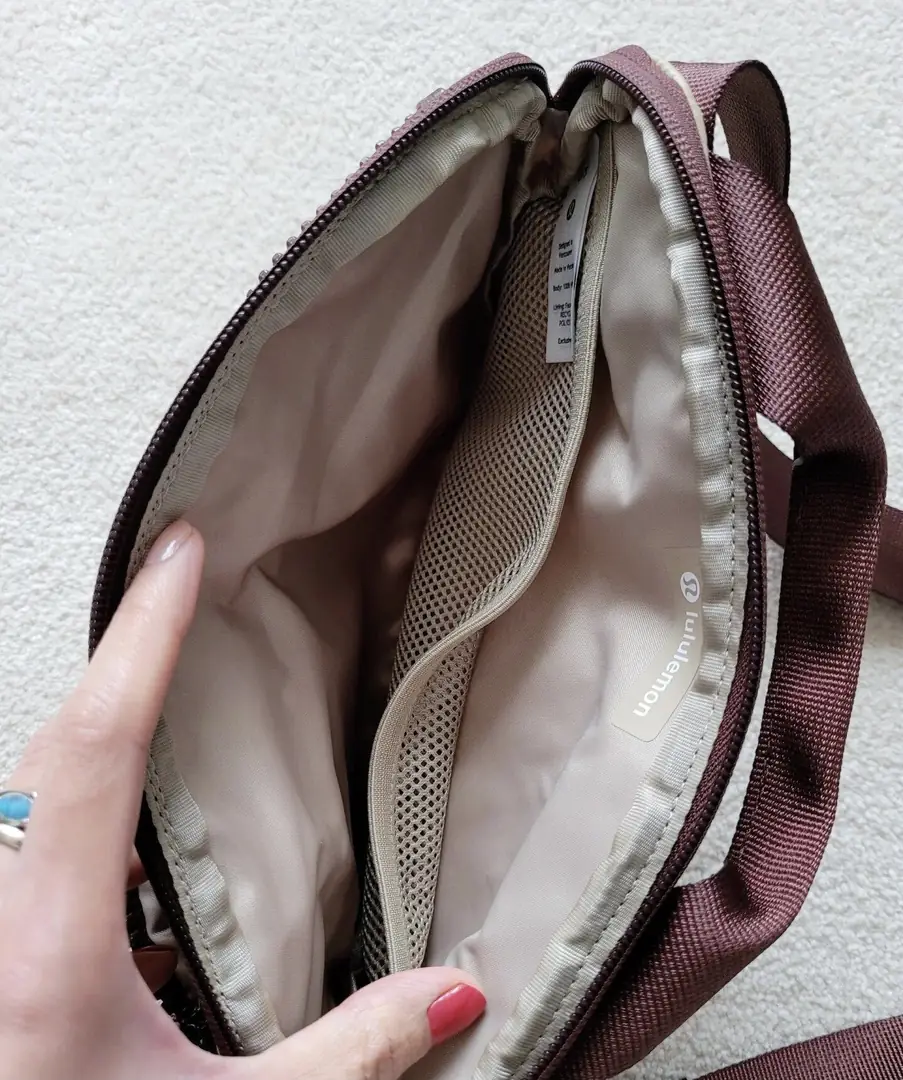 YM73 Lululemon Everywhere Bag 50$ gallery