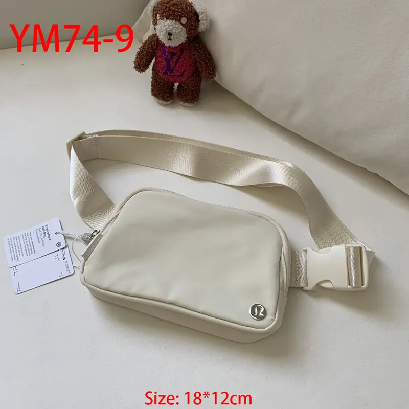 YM74 Lululemon Everywhere Waist Bag $50 gallery