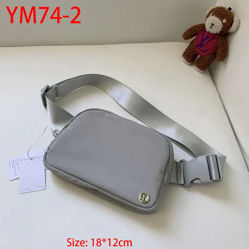 YM74 Lululemon Everywhere Waist Bag $50 gallery