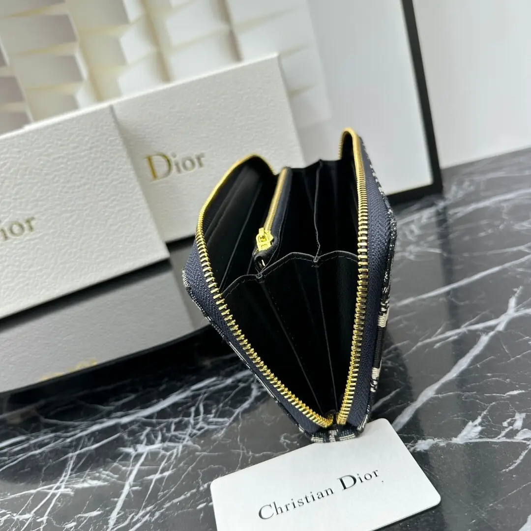 YM77 Dior bag 50$ gallery