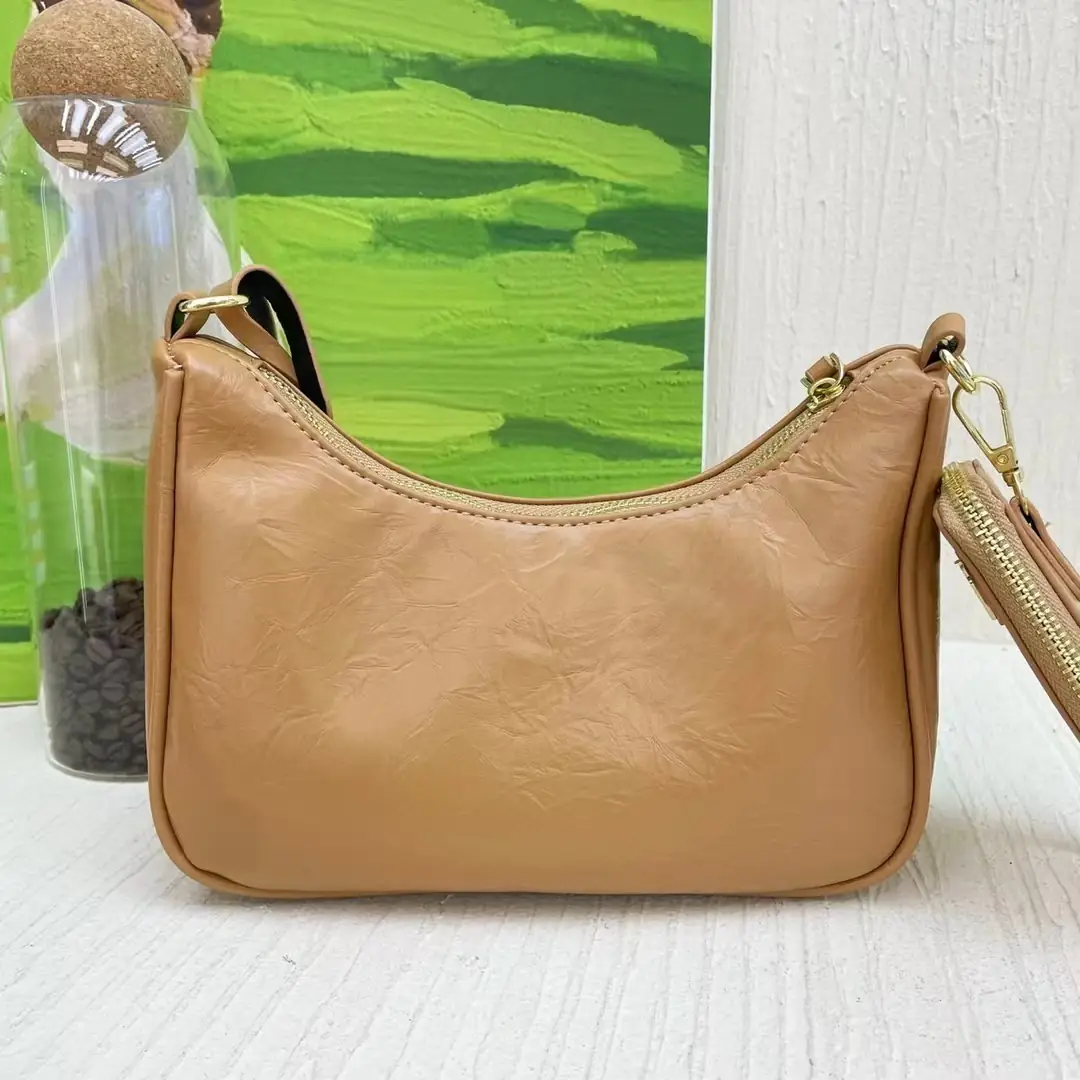 YM86 Prada bag 43$ gallery