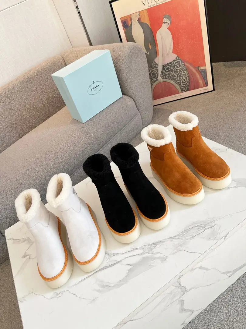 YM92 Prada snow boots 90$ gallery