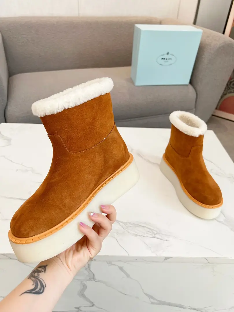 YM92 Prada snow boots 90$ gallery