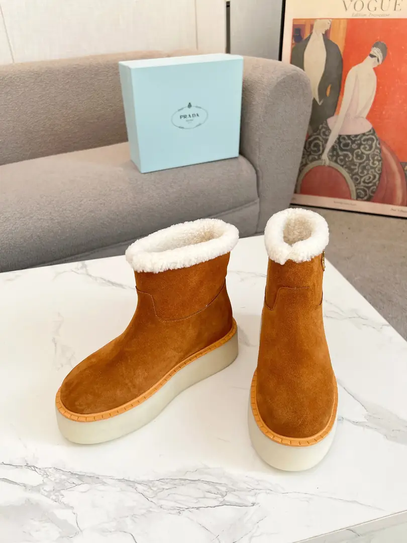 YM92 Prada snow boots 90$ gallery