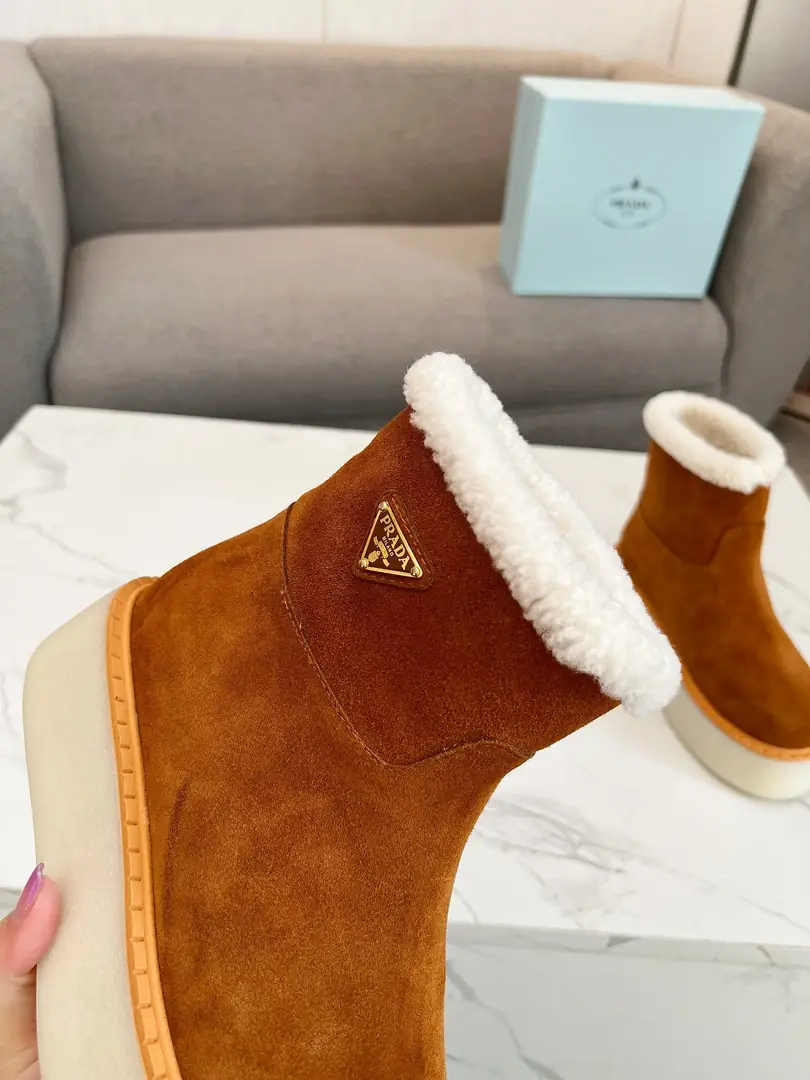 YM92 Prada snow boots 90$ gallery