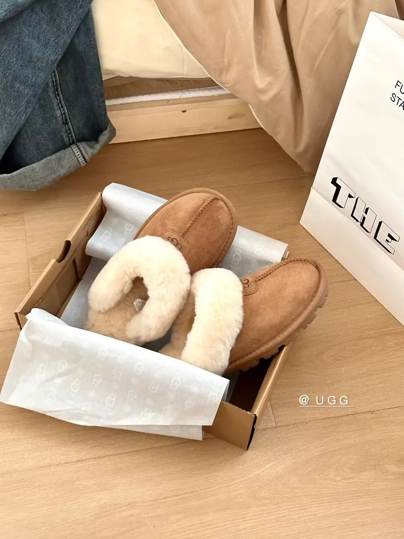 YM97 UGG Fluffy Slippers 53$ gallery