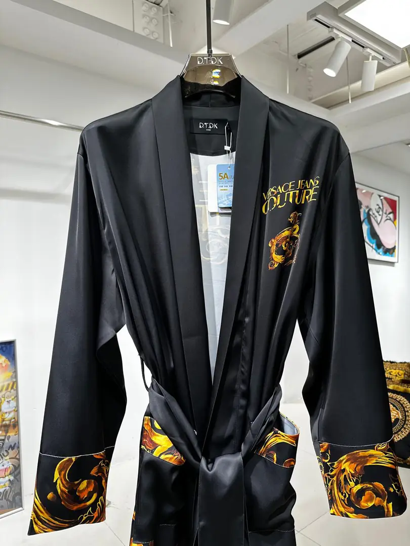 YP02 Versace Light Luxury Silk Bathrobe 75$ gallery