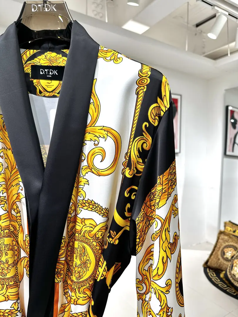 YP02 Versace Light Luxury Silk Bathrobe 75$ gallery