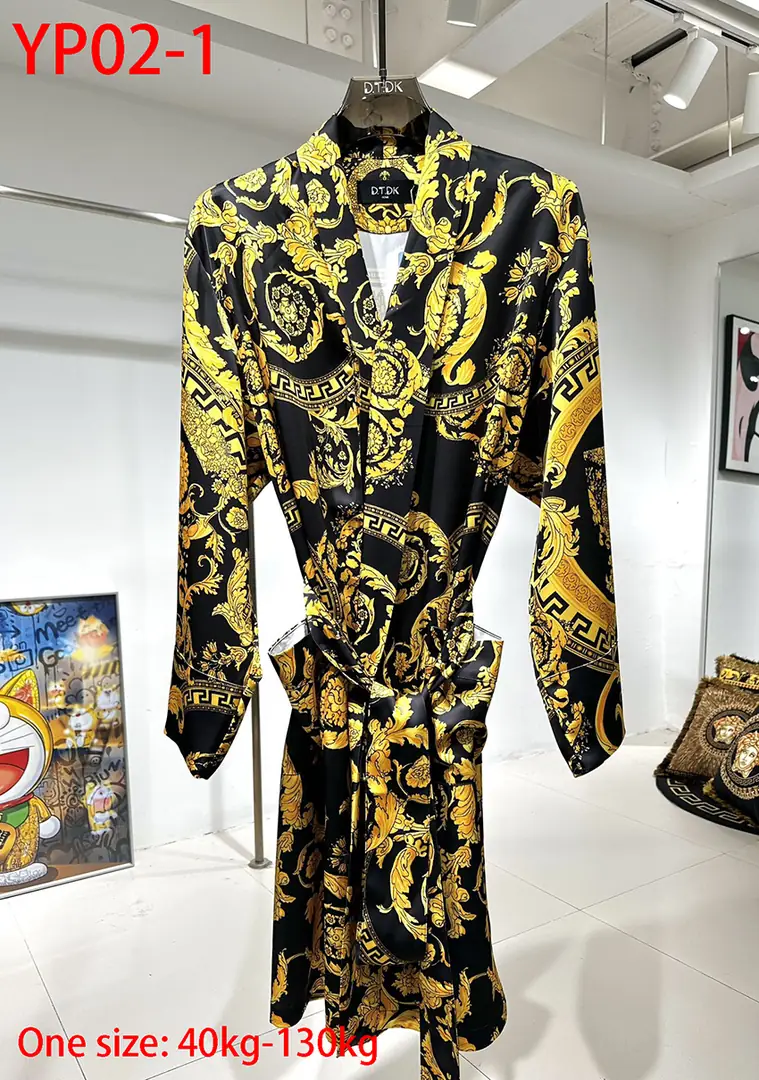 YP02 Versace Light Luxury Silk Bathrobe 75$ gallery