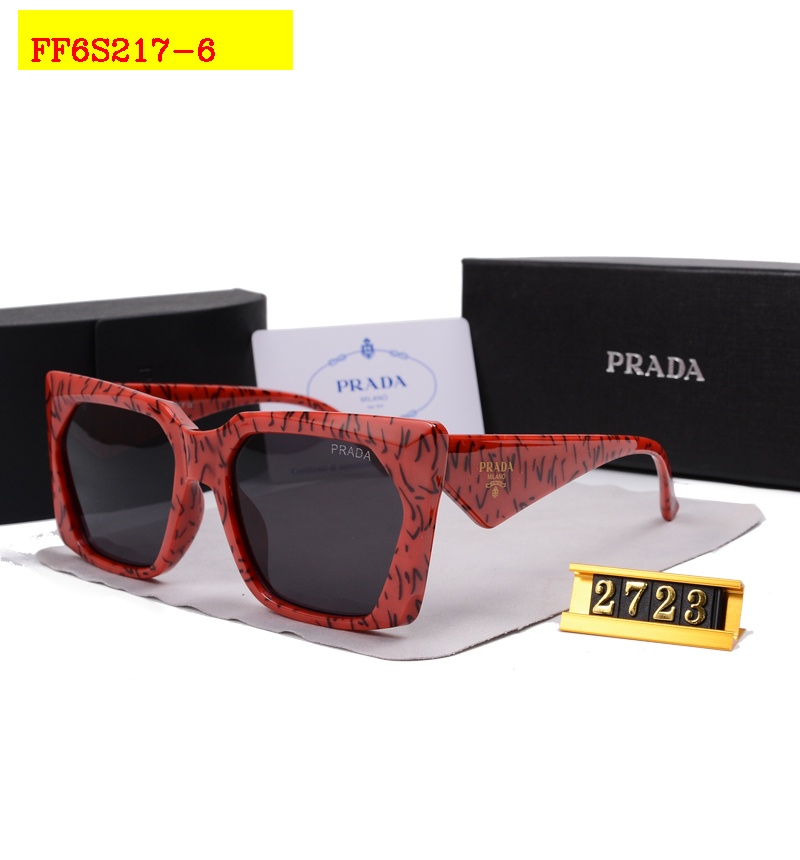 19$ new_dh Prada_2723 90834611286 FF6S217 gallery