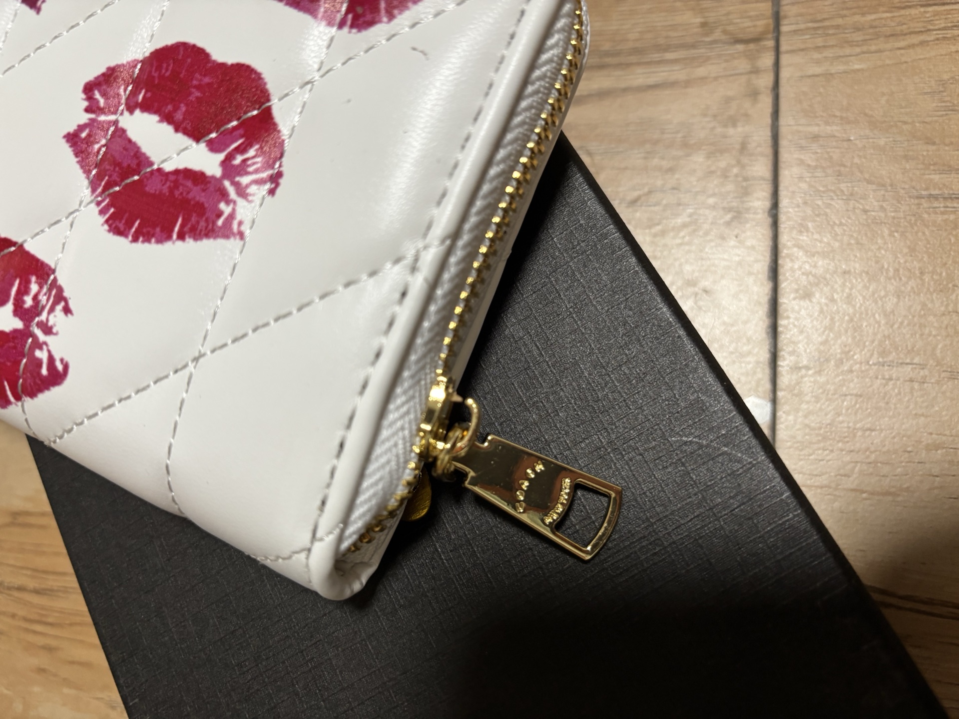 20$ COACH 324 Wallet size 21x11x3 cm 6674 BY2843 gallery