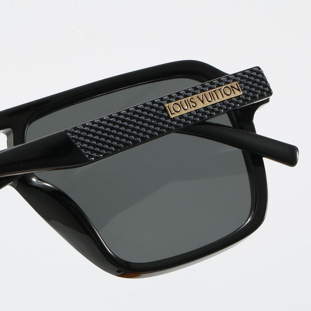 20$ LV 82011 Sunglassess With Box 1626 FF1387 gallery
