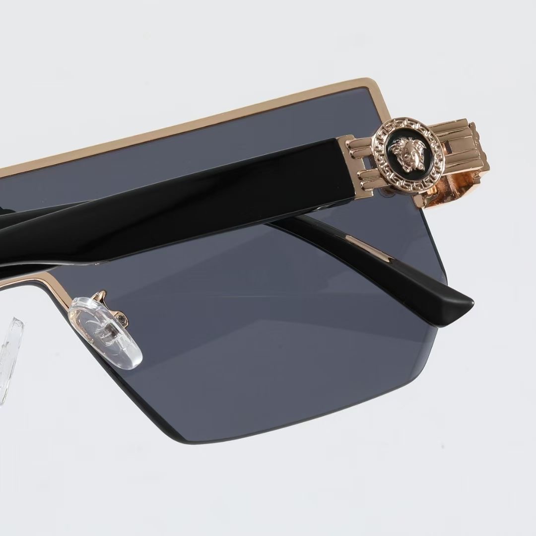 20$ VERSACE Sunglassess With Box 8690 FF1307 gallery