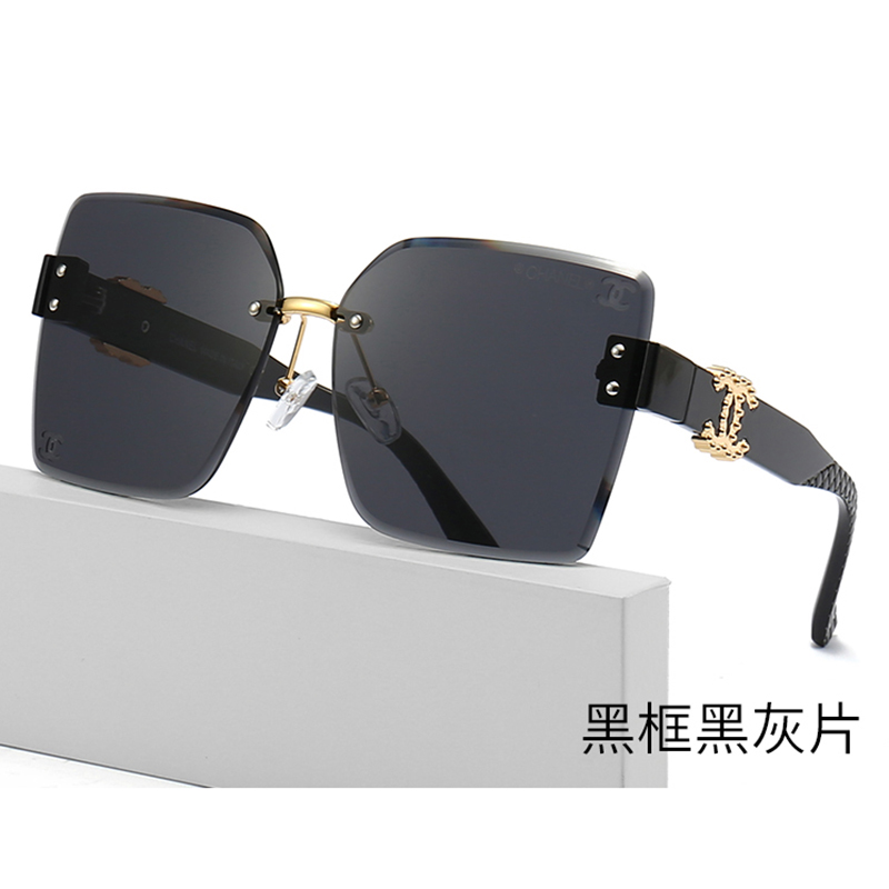 20$ new_dh CHANEL 3051 90845011299 FF7S68 gallery