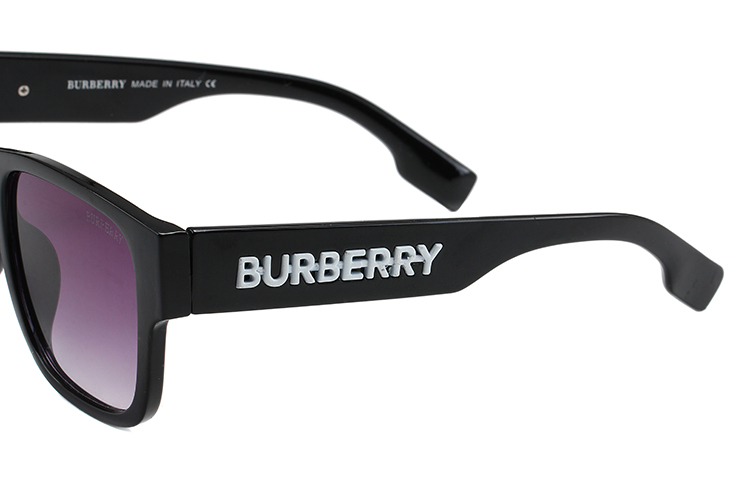 20$ new_dh burberry_4358 50241611393 FF6S183 gallery