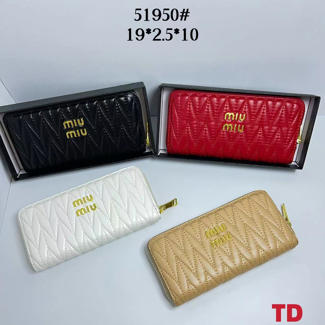 21$ miumiu 51950 Wallet size 19X2X10 cm 5640 BR2138 gallery