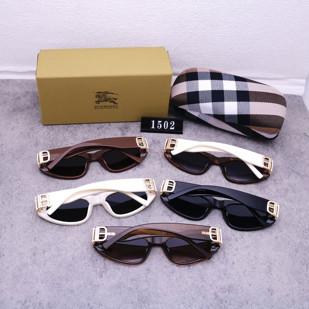21$ new_dh BURBERRY 1502 30251612400 FF5S163 gallery