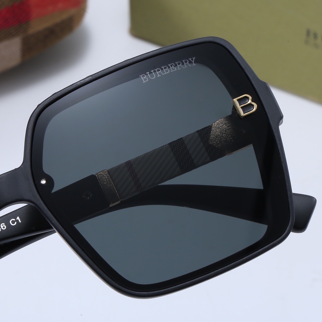 21$ new_dh BURBERRY 3836 80457612400 FF5S394 gallery