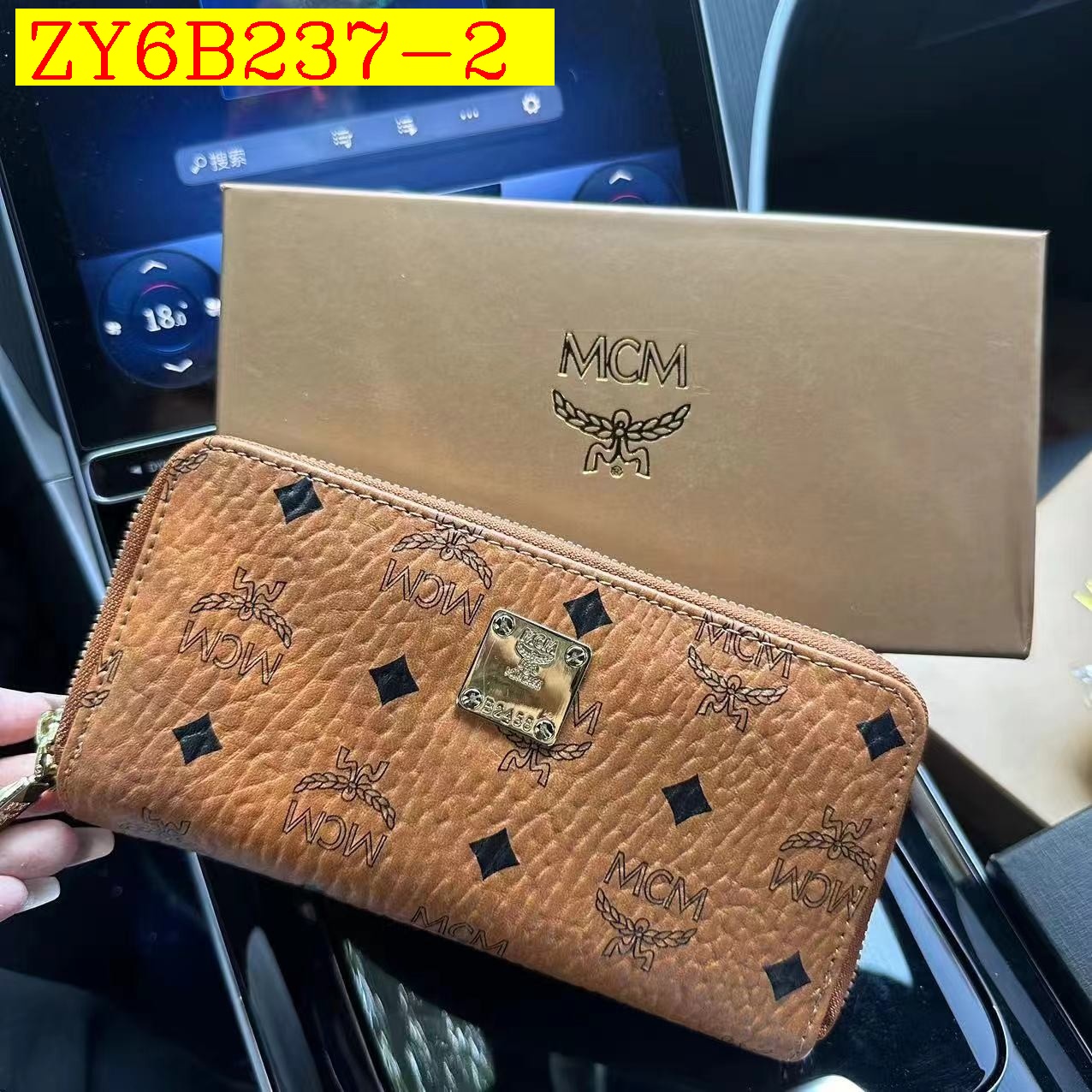 21$ new_dh CHANEL Q1827 70458612400 ZY6B237 gallery