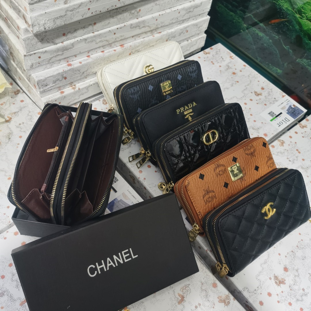 21$ new_dh CHANEL Q1827 70458612400 ZY6B237 gallery