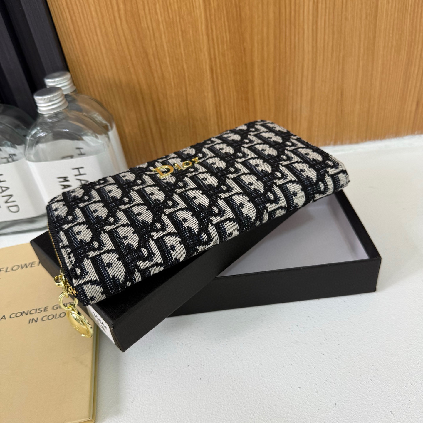22$ Dior 3002 Wallet size 20 cm 6850 DX730 gallery