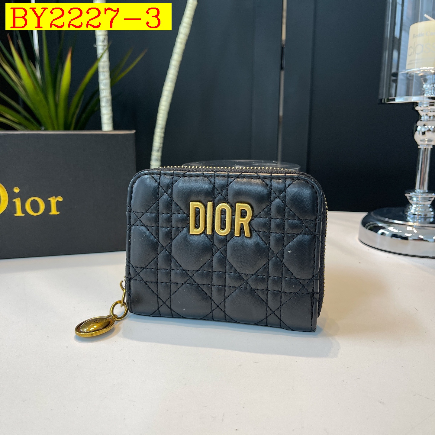 22$ dh DIOR purse 90561412527 BY2227 gallery