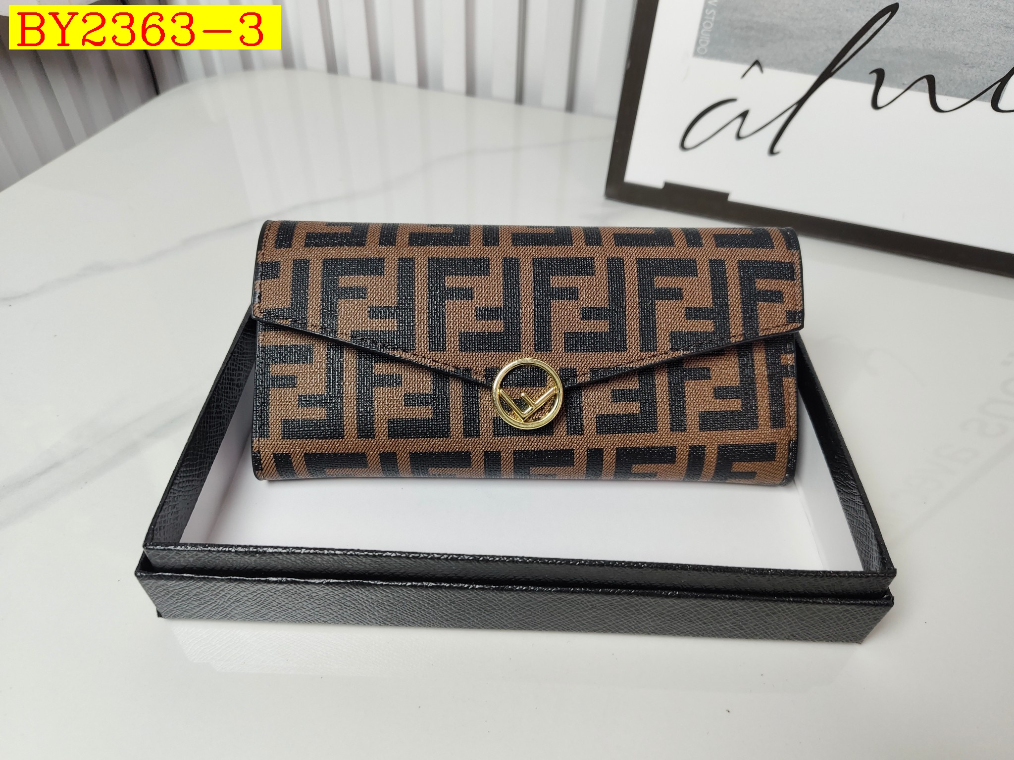 22$ dh FENDI 7129 purse size 19X9X2 cm 70458612521 BY2363 gallery