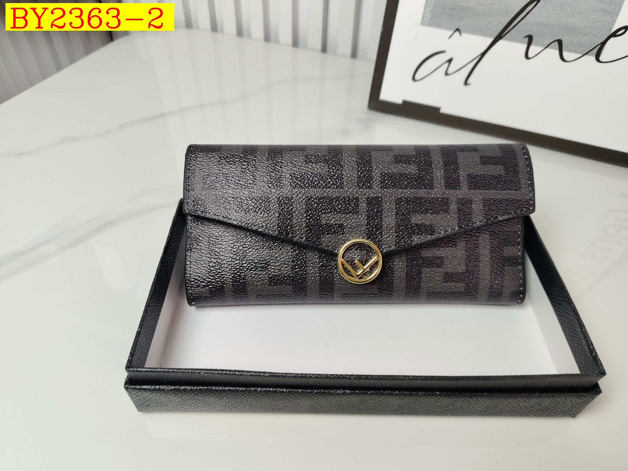 22$ dh FENDI 7129 purse size 19X9X2 cm 70458612521 BY2363 gallery