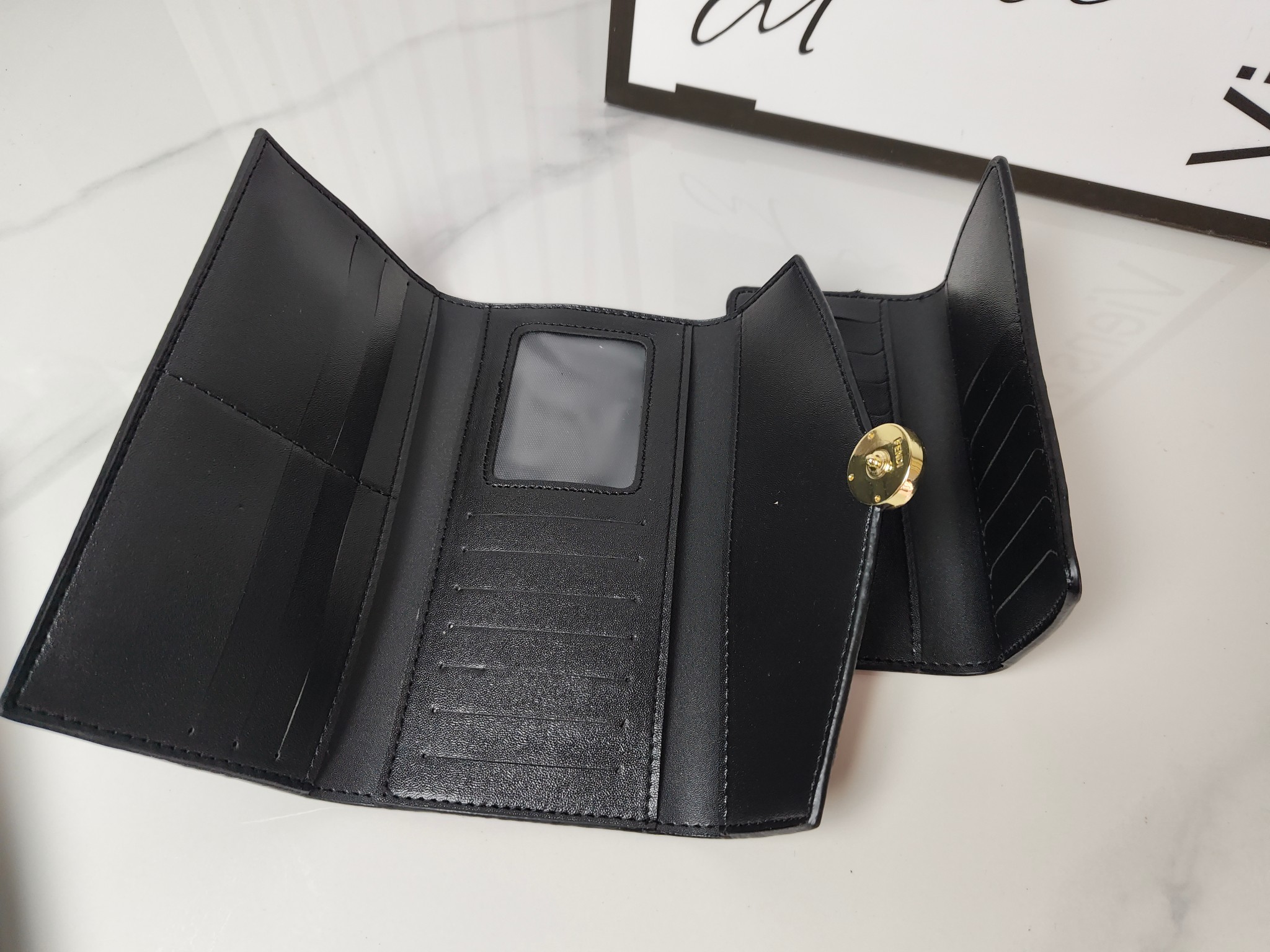 22$ dh FENDI 7129 purse size 19X9X2 cm 70458612521 BY2363 gallery
