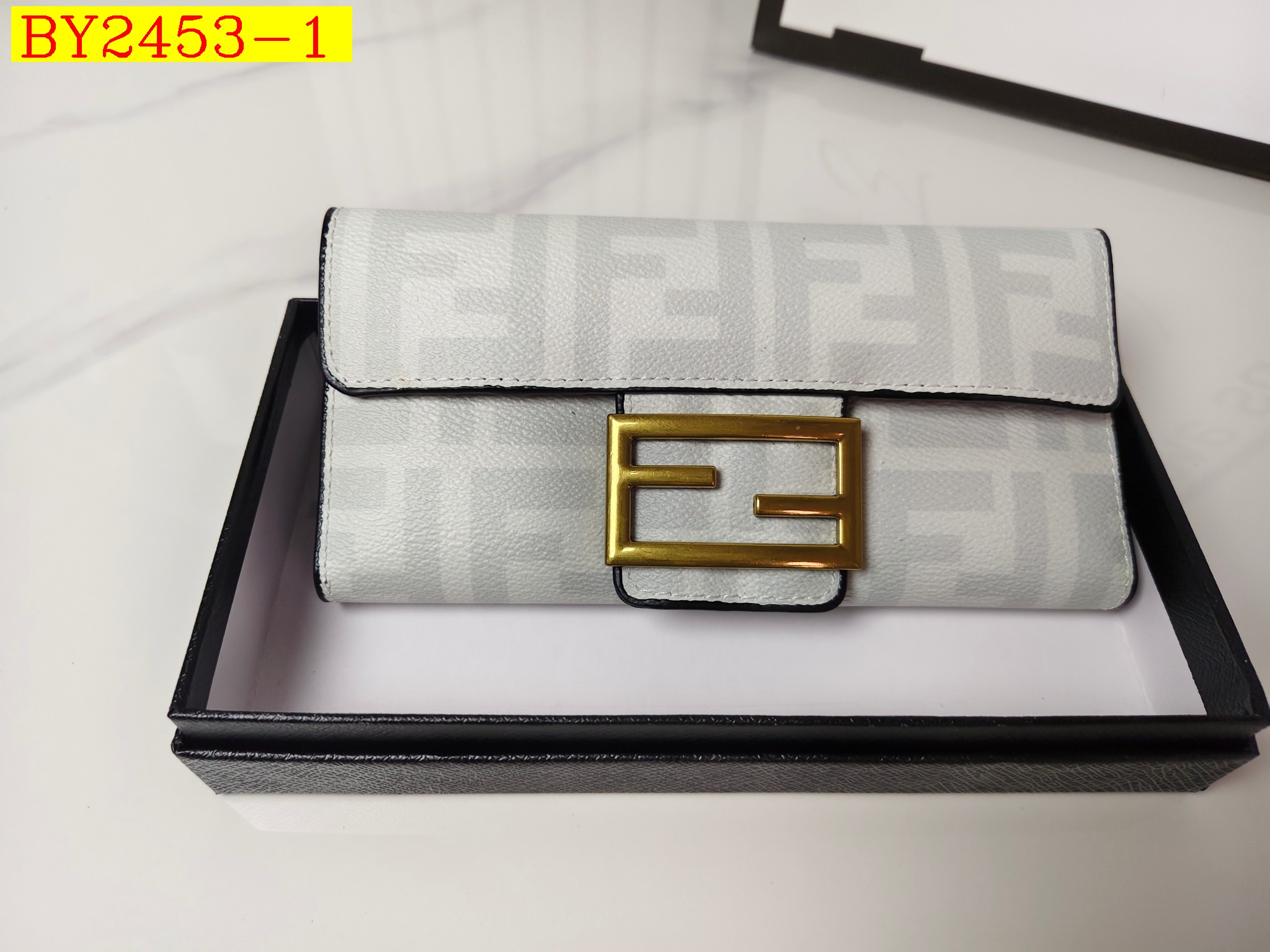 22$ dh FENDI 7329 purse size 19X9X2 cm 90254612521 BY2453 gallery