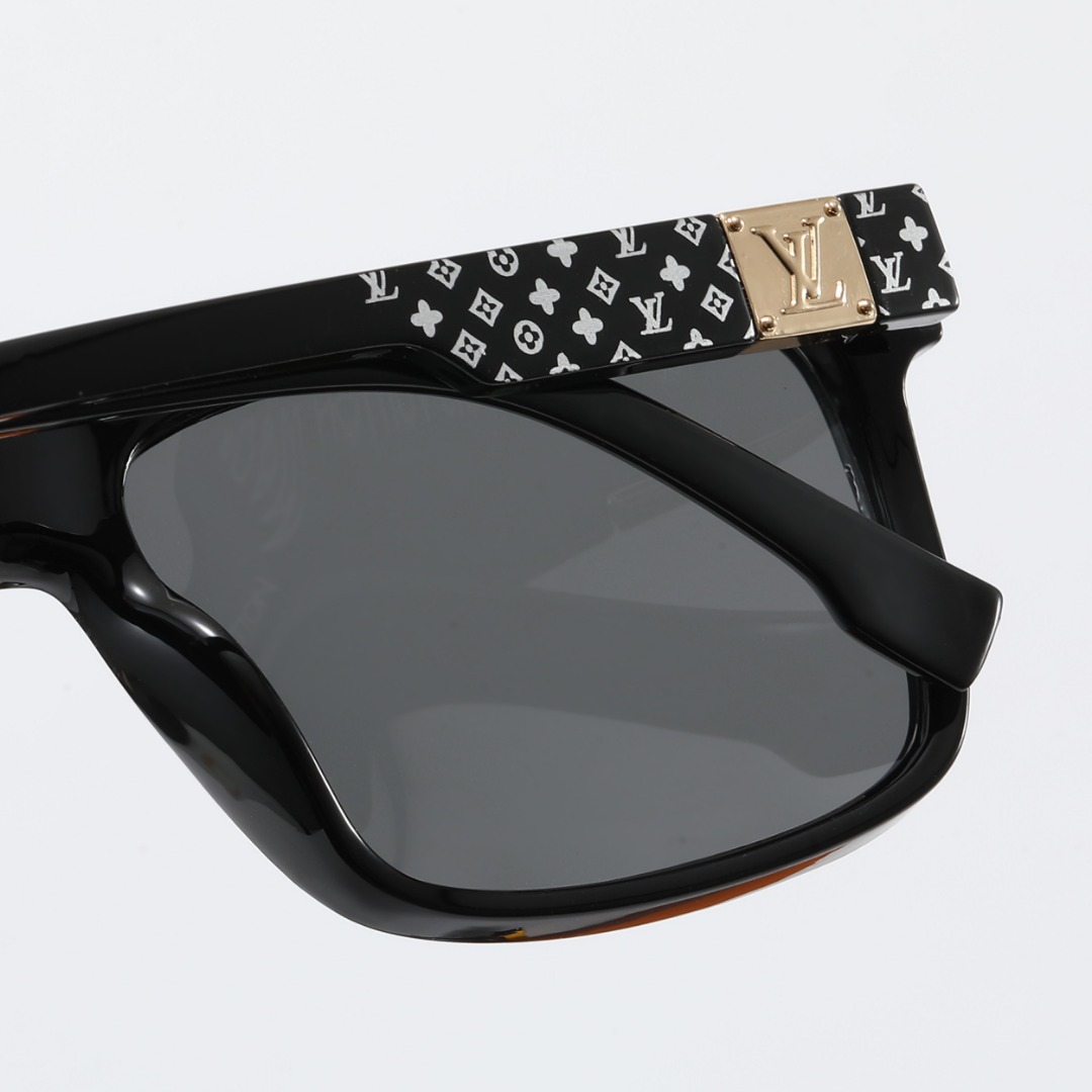 22$ dh LV 82005 Sunglassess With Box 60253012523 FF1105 gallery