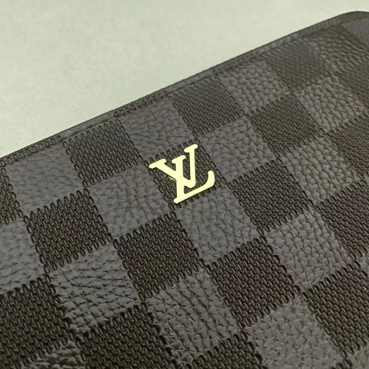 23$ new_dh LV_60017 SIZE 19X10 CM 90653012521 XR1B110 gallery