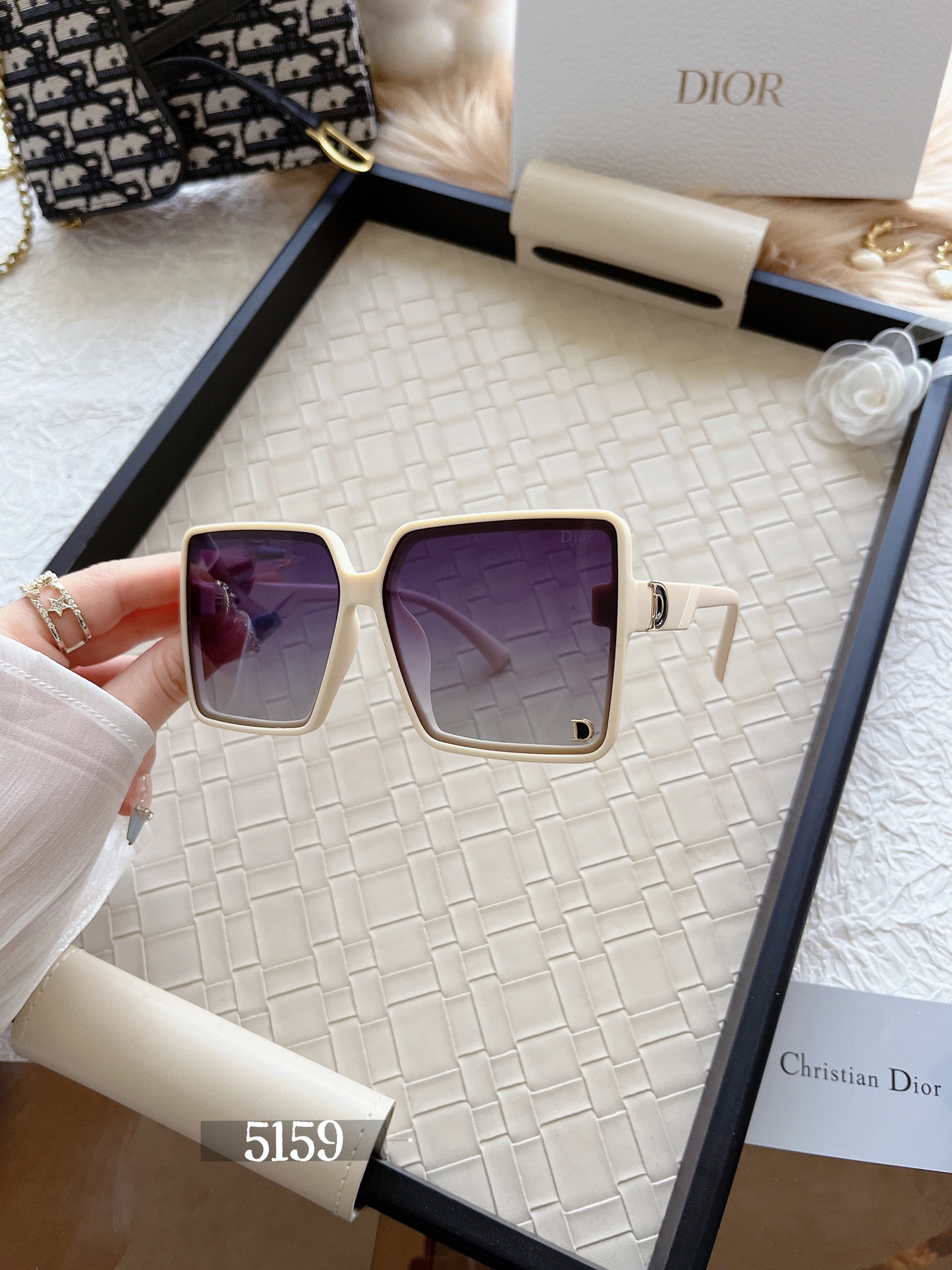 24$ new_dh DIOR 5159 30591012633 FF3S57 gallery