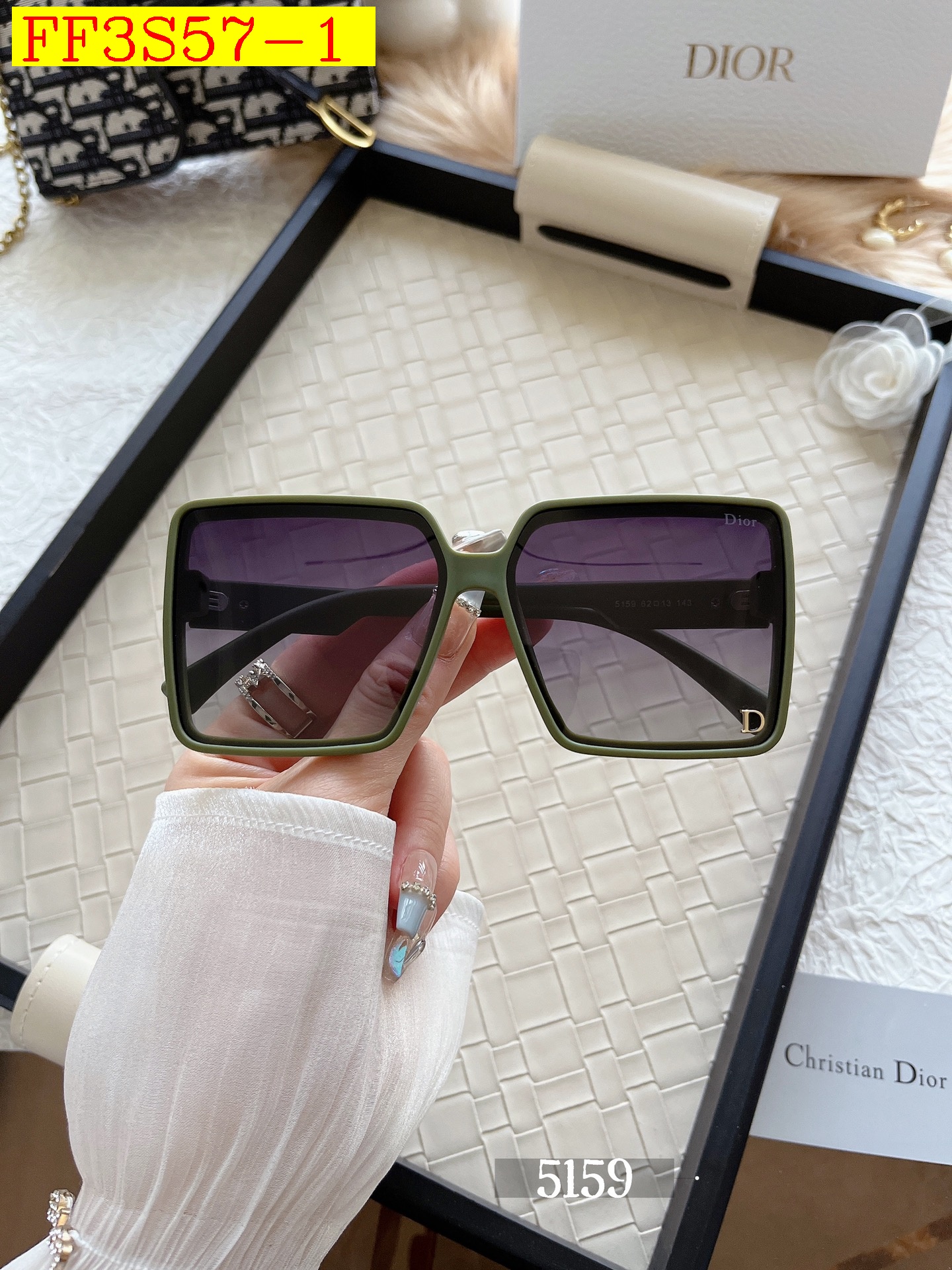 24$ new_dh DIOR 5159 30591012633 FF3S57 gallery