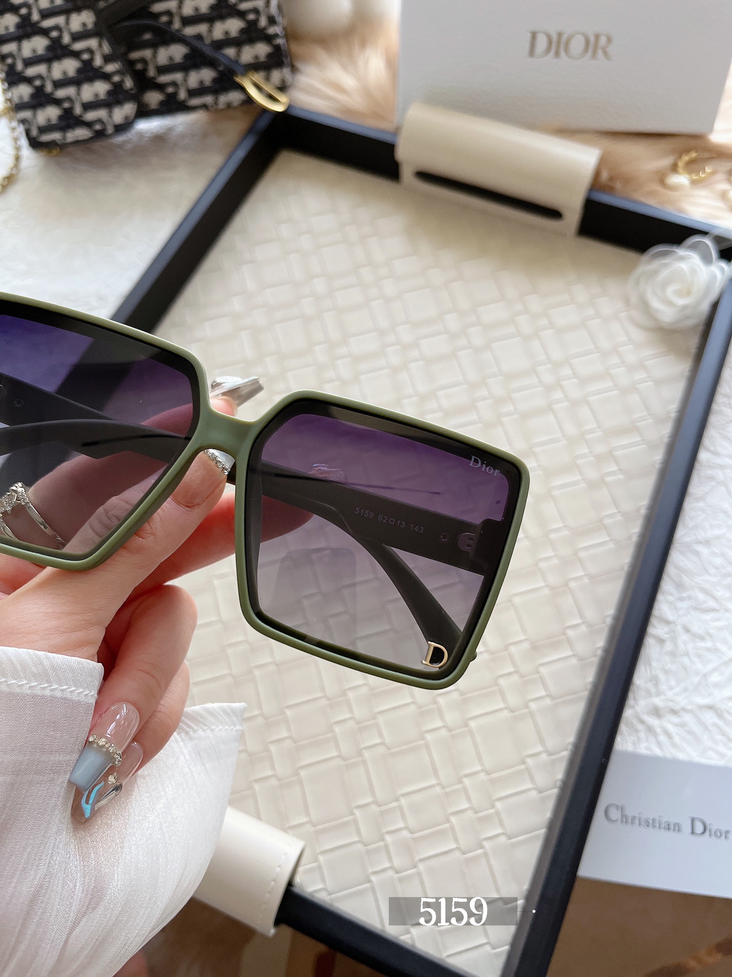 24$ new_dh DIOR 5159 30591012633 FF3S57 gallery
