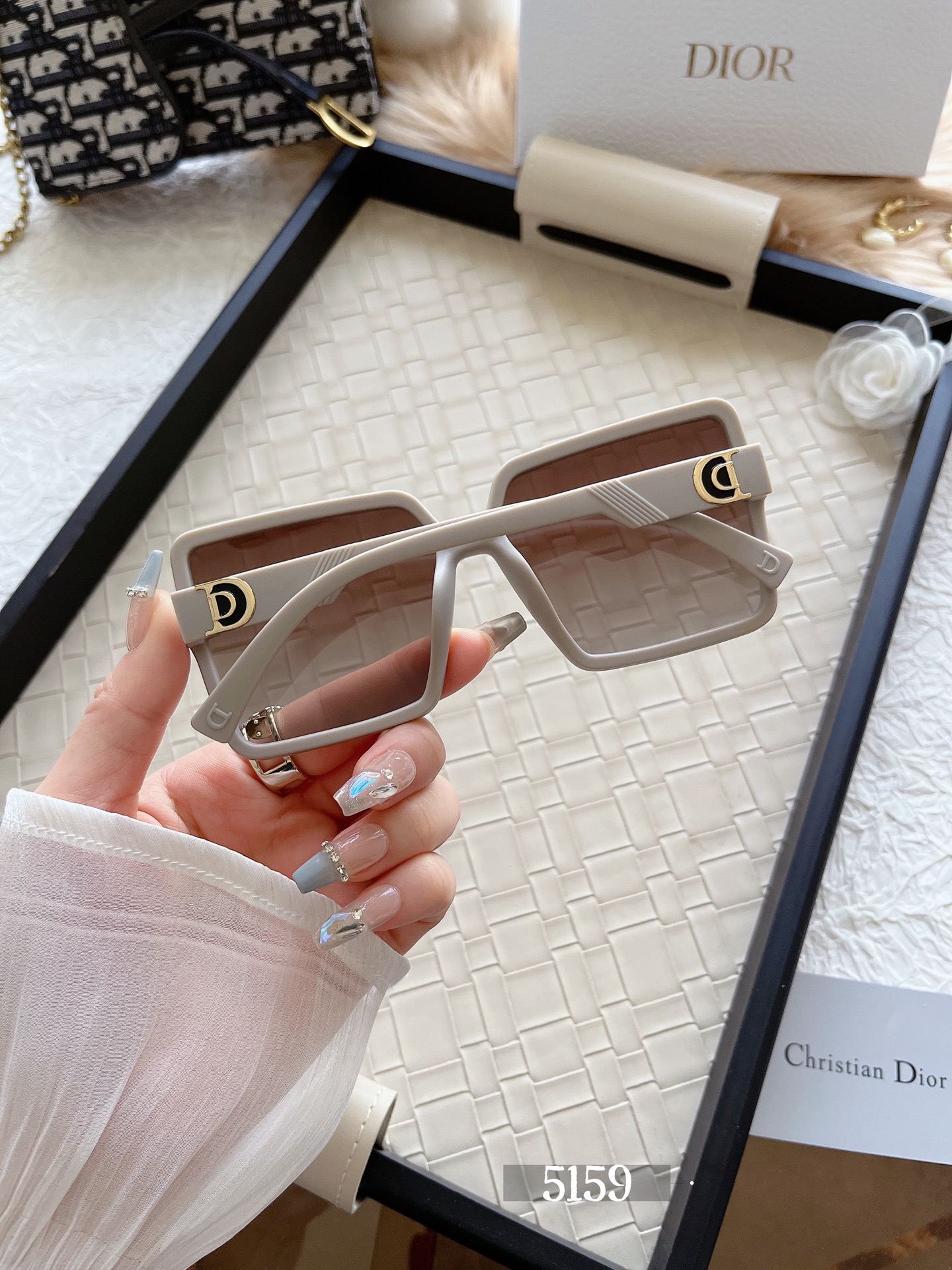 24$ new_dh DIOR 5159 30591012633 FF3S57 gallery