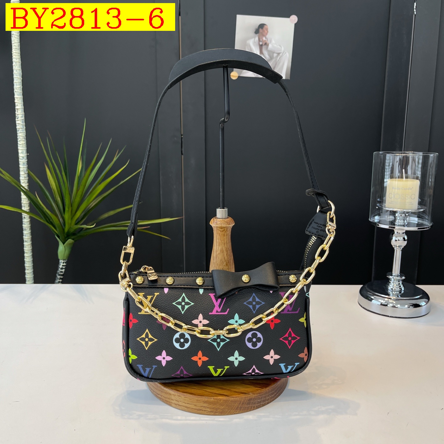 25$ LV BD011 Shoulder bag size 21x13x4 cm 6822 BY2813 gallery