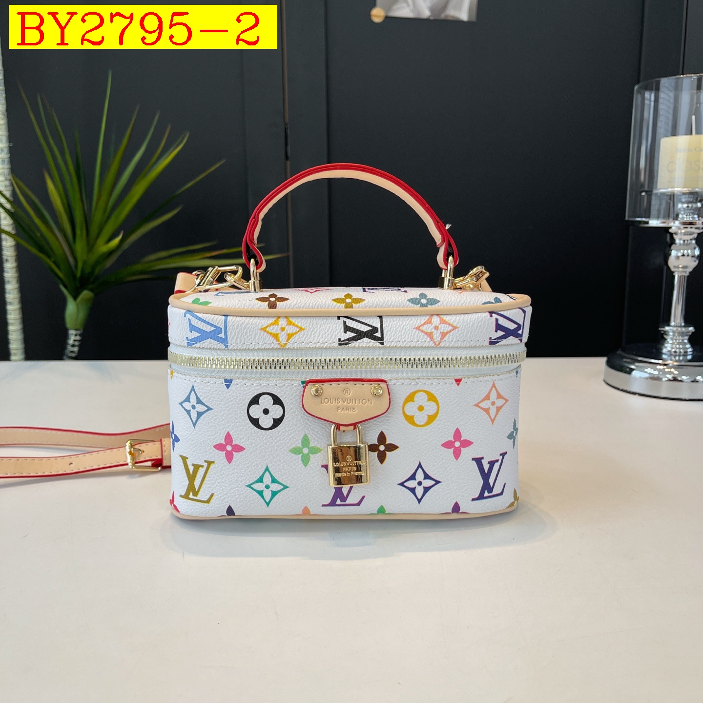 25$ LV BD012 Shoulder bag size 20x2x7 cm 2842 BY2795 gallery